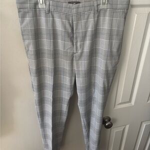 H&M Men's Classic Gray Checkered Pants